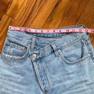 Agolde 90s criss-cross jeans!